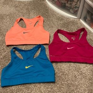 Nike Spots Bras